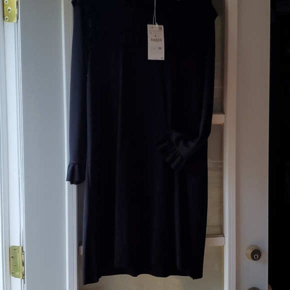 Black dress - Picture 1 of 3